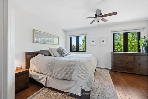 2417 Hilda Drive Oakville ON L6H 7N5