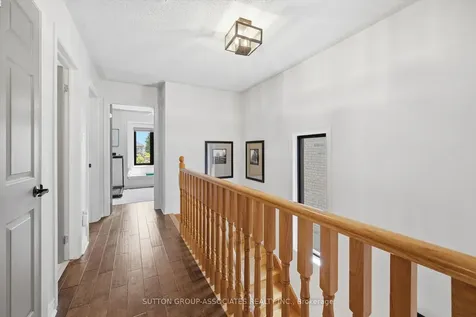 2417 Hilda Drive Oakville ON L6H 7N5