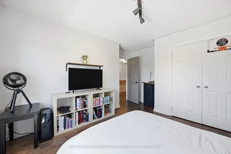 2417 Hilda Drive Oakville ON L6H 7N5