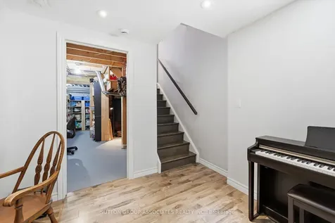 2417 Hilda Drive Oakville ON L6H 7N5