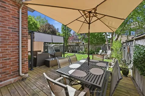 2417 Hilda Drive Oakville ON L6H 7N5