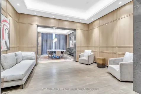 7 Mabelle Avenue Toronto ON M5T 0C9