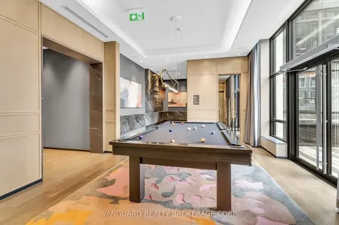 7 Mabelle Avenue Toronto ON M5T 0C9