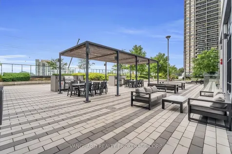 7 Mabelle Avenue Toronto ON M5T 0C9