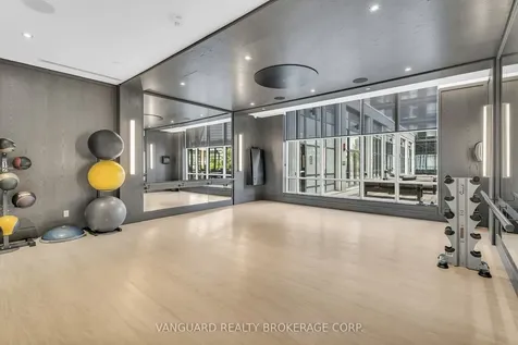 7 Mabelle Avenue Toronto ON M5T 0C9