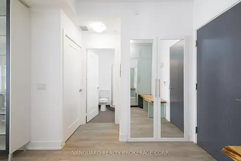 7 Mabelle Avenue Toronto ON M5T 0C9