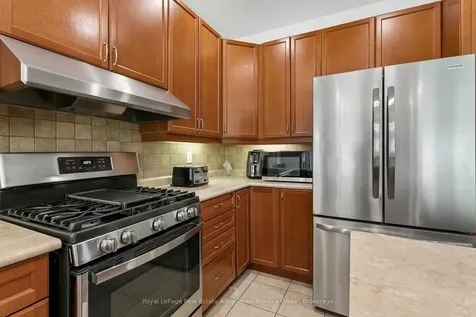2376 Wasaga Drive Oakville ON L6H 0B7