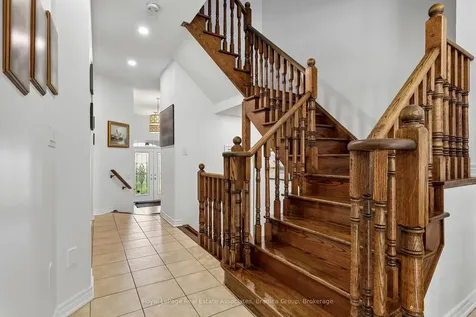 2376 Wasaga Drive Oakville ON L6H 0B7