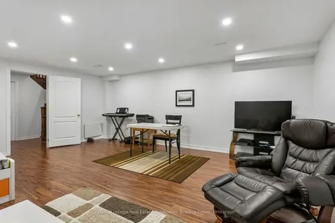 2376 Wasaga Drive Oakville ON L6H 0B7