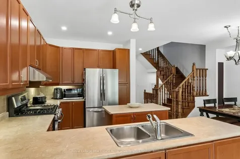 2376 Wasaga Drive Oakville ON L6H 0B7