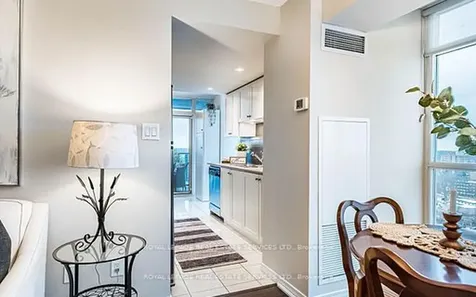 9 George Street N Brampton ON L6X 0T6