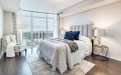 9 George Street N Brampton ON L6X 0T6