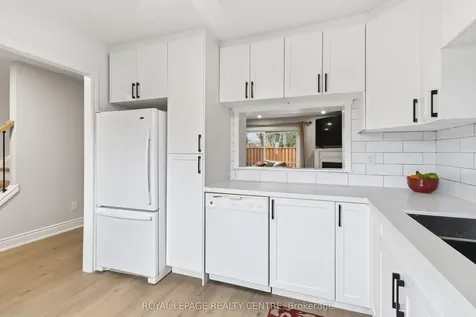 683 Woodward Avenue Milton ON L9T 3K4