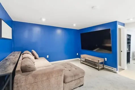 683 Woodward Avenue Milton ON L9T 3K4