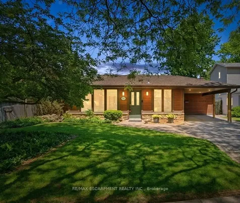 563 Elwood Road Burlington ON L7N 3C6