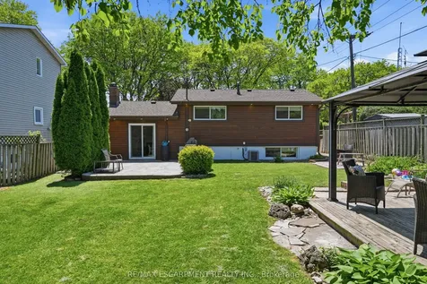 563 Elwood Road Burlington ON L7N 3C6
