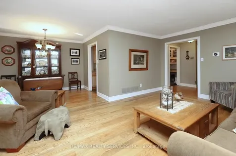 14 Kintyre Street Brampton ON L6Z 2Y4