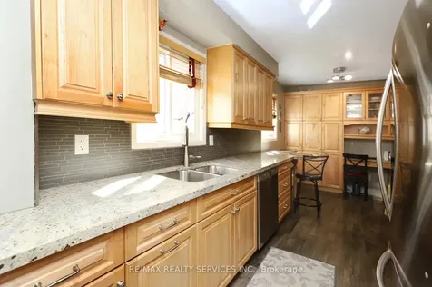 14 Kintyre Street Brampton ON L6Z 2Y4