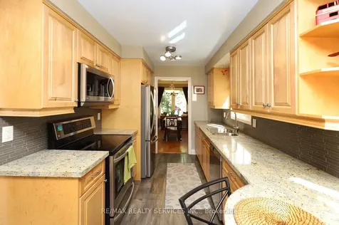 14 Kintyre Street Brampton ON L6Z 2Y4