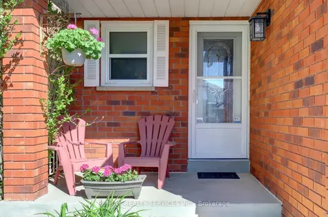 14 Kintyre Street Brampton ON L6Z 2Y4