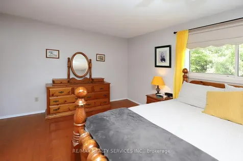 14 Kintyre Street Brampton ON L6Z 2Y4