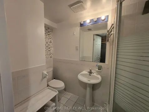 574 Galloway Crescent Mississauga ON L5C 4G6