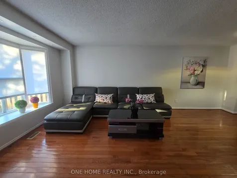 574 Galloway Crescent Mississauga ON L5C 4G6