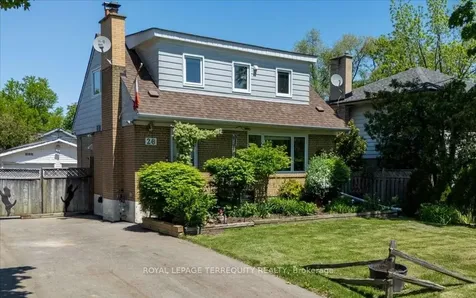 28 Crowland Drive Toronto ON M9W 2S4