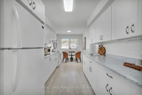 28 Crowland Drive Toronto ON M9W 2S4