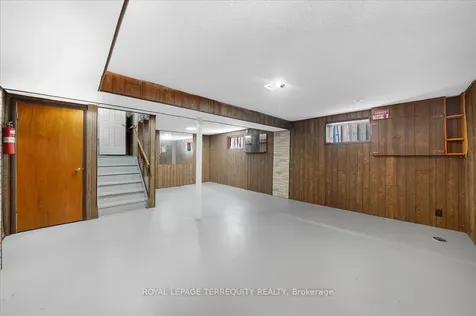 28 Crowland Drive Toronto ON M9W 2S4