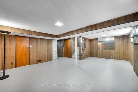 28 Crowland Drive Toronto ON M9W 2S4