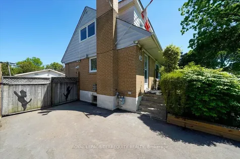 28 Crowland Drive Toronto ON M9W 2S4