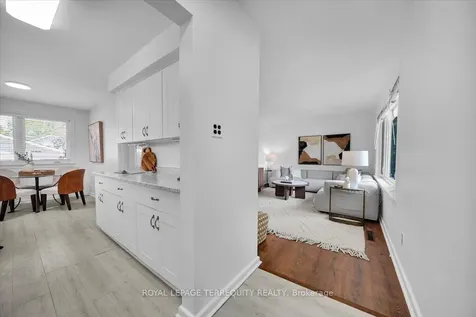 28 Crowland Drive Toronto ON M9W 2S4