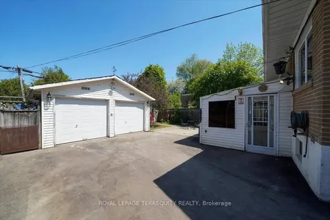 28 Crowland Drive Toronto ON M9W 2S4