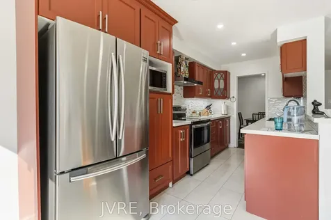 2918 Westbury Court Mississauga ON L5M 6B2