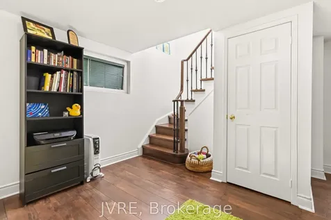 2918 Westbury Court Mississauga ON L5M 6B2
