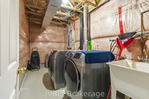 2918 Westbury Court Mississauga ON L5M 6B2