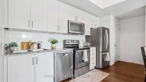 70 Eastwood Park Gardens Toronto ON M8W 0B2