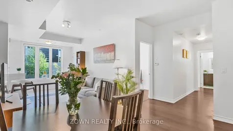 70 Eastwood Park Gardens Toronto ON M8W 0B2