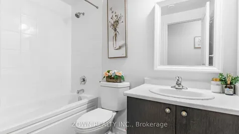 70 Eastwood Park Gardens Toronto ON M8W 0B2
