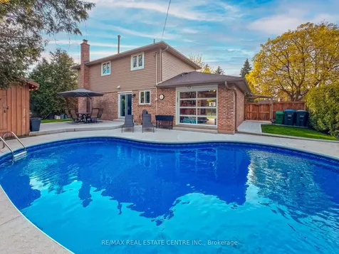 35 Treleaven Drive Brampton ON L6Y 1X7