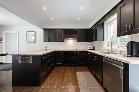 35 Treleaven Drive Brampton ON L6Y 1X7