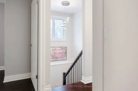 35 Treleaven Drive Brampton ON L6Y 1X7
