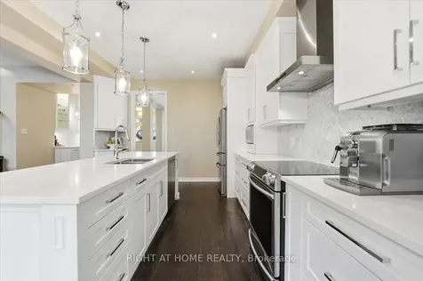 262 Nautical Boulevard Oakville ON L6L 0B9
