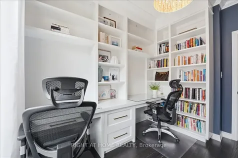 262 Nautical Boulevard Oakville ON L6L 0B9
