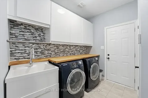 262 Nautical Boulevard Oakville ON L6L 0B9