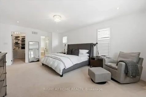 262 Nautical Boulevard Oakville ON L6L 0B9