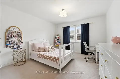 262 Nautical Boulevard Oakville ON L6L 0B9