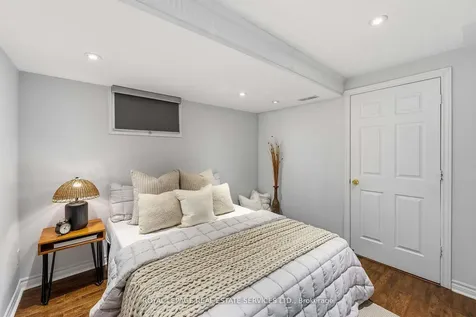 2460 Springforest Drive Oakville ON L6M 0A1