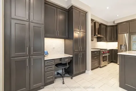355 Wisteria Way Oakville ON L6M 1L6